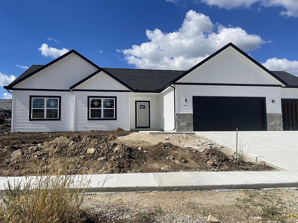 1st image of 418 Valley DRIVE