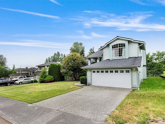 2nd image of 7015 76th Drive NE
