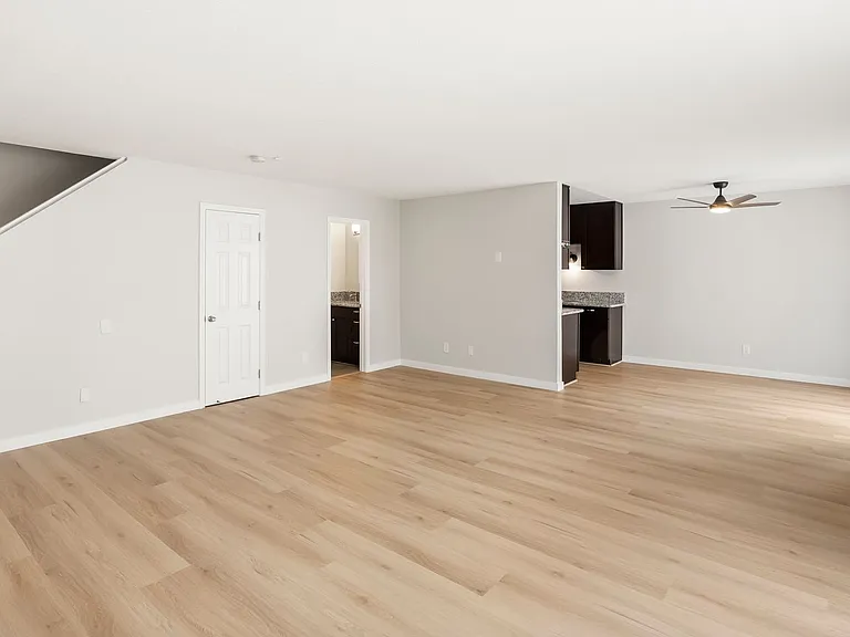 3908 Camphor Ln — Photo 6
