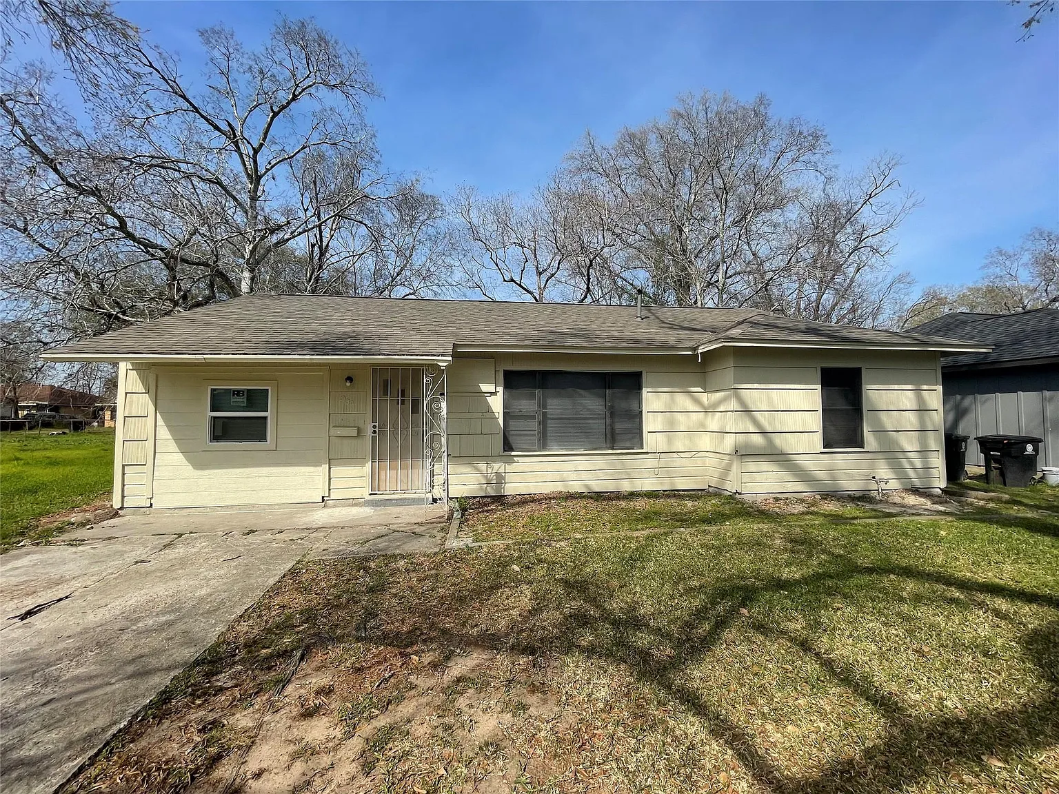 4 bed, 2.0 bath, 759 sqft, $1,850 — Photo 1