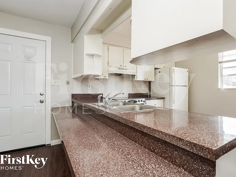 3532 Brink Cir — Photo 6