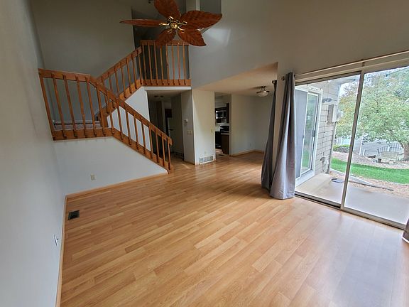2nd image of 2210 Palm Dr