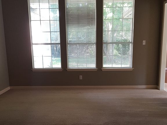 5th image of 6927 Shady Ln