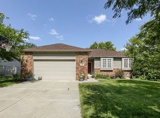 8010 S 35th St, Lincoln, NE 68516