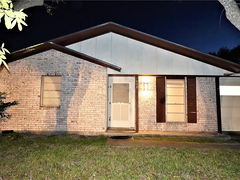 1st image of 1028 Starlite Dr