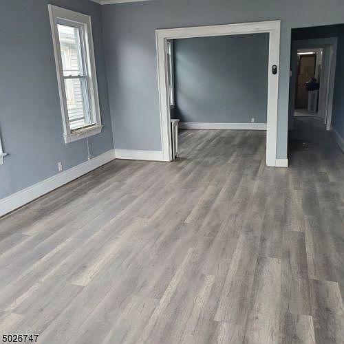 2nd image of 721-723 Jersey Ave #2