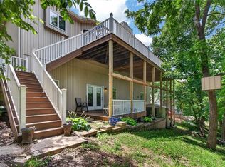 10402 NW River Hills Dr, Kansas City, MO 64152