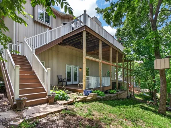 10402 NW River Hills Dr, Kansas City, MO 64152