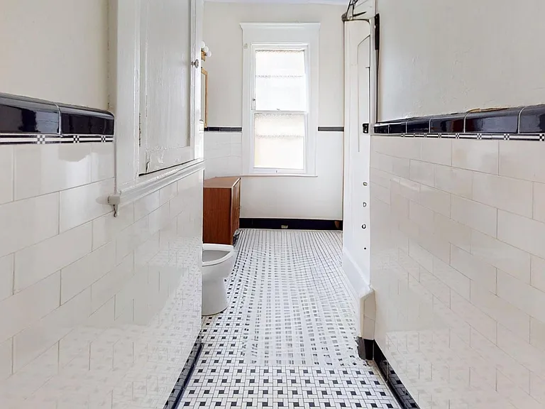 310 Willow St. — Photo 5