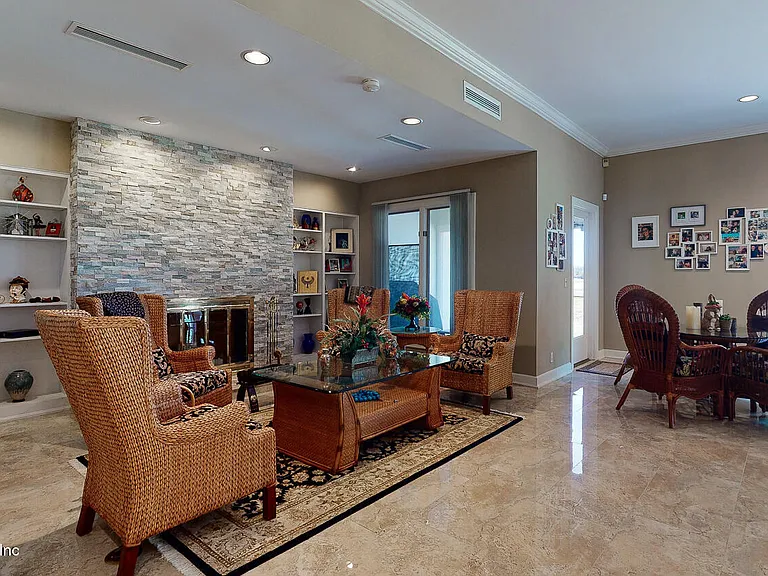 7987 Hollyridge Rd — Photo 31