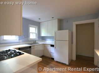 408 Broadway #1, Cambridge, MA 02138