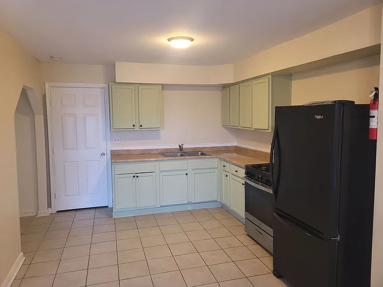 2801 Avenue M — Photo 4