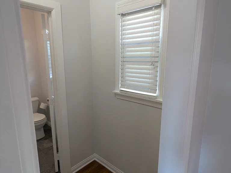 3509 E Broadway #9 — Photo 8