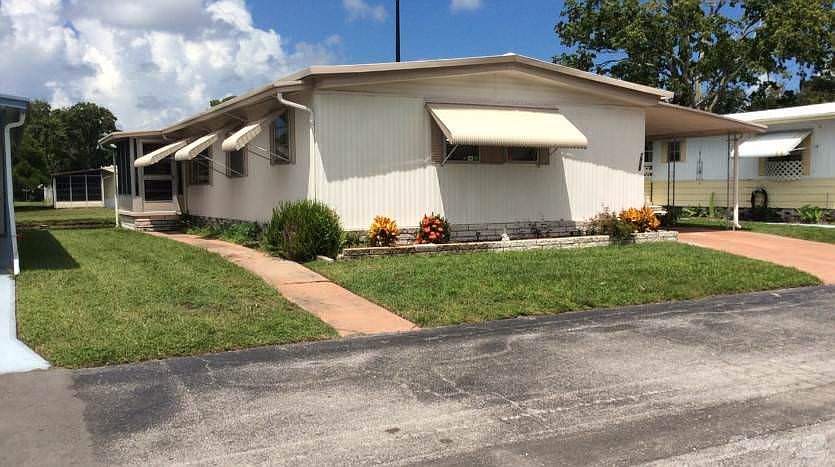 1st image of 5915 Westlake Dr