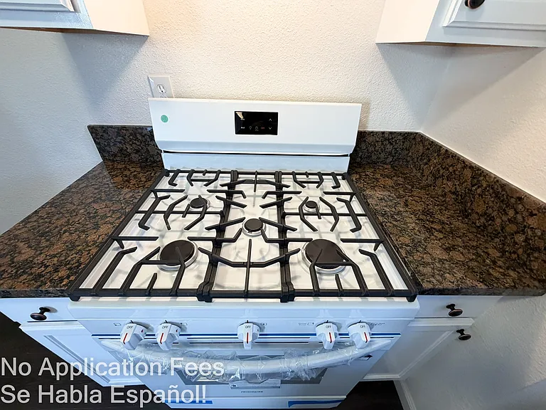 1322 N Maine Ave #1322 — Photo 17