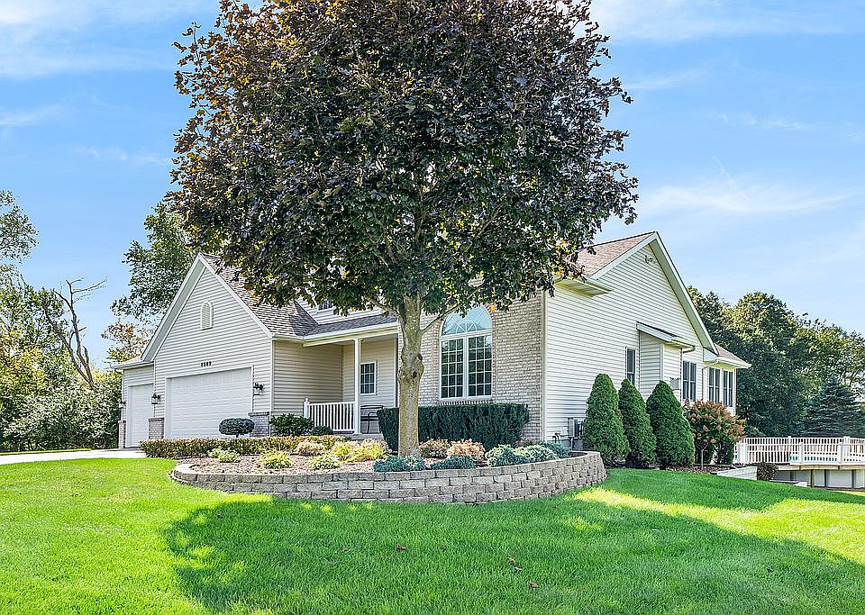 1st image of 8869 Claire Ct SE