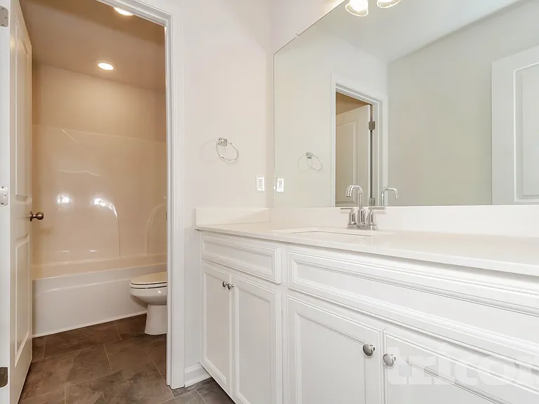 25 Leyland Ct — Photo 6