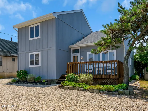 22 Pennsylvania Avenue, Lavallette, NJ 08735