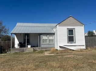 807 Munn St, Ellinger, TX 78938