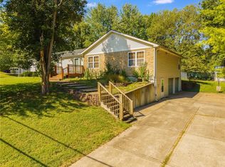 2906 NE Russell Rd, Kansas City, MO 64117