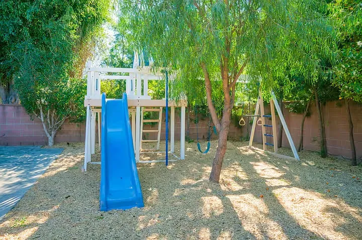 1580 W Chanticleer Rd — Photo 8