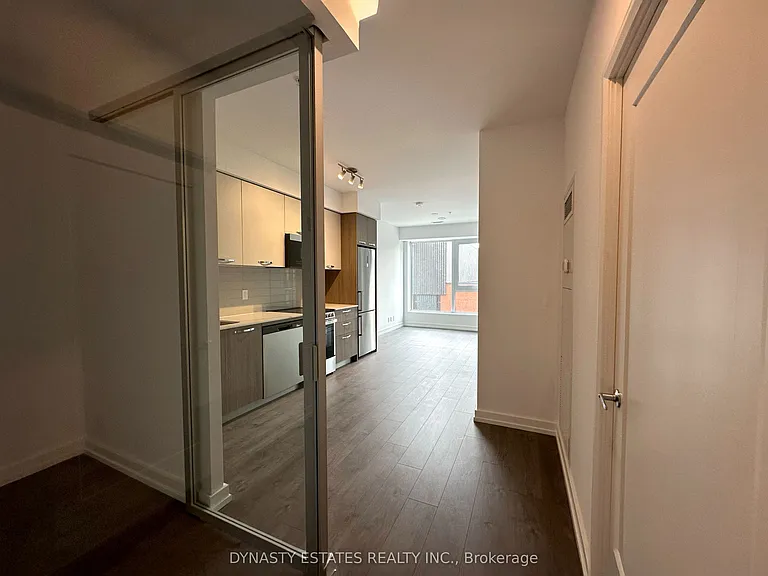 75 James St S #411 — Photo 5