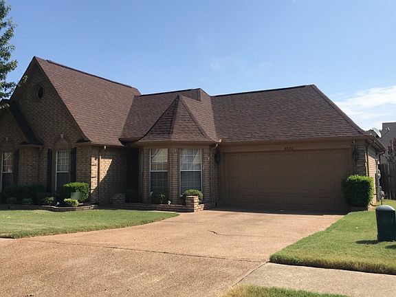 2nd image of 4832 Bloomfield Dr