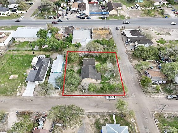2nd image of 1002 W Ciro Caceres Ave