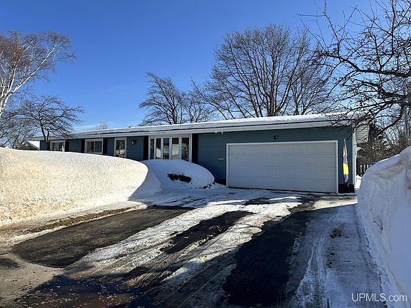 3rd image of 408 Maas St