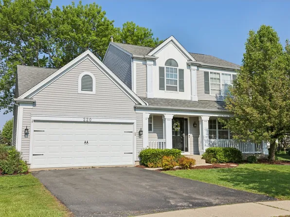 220 Carters Grove Ct, Grayslake, IL 60030