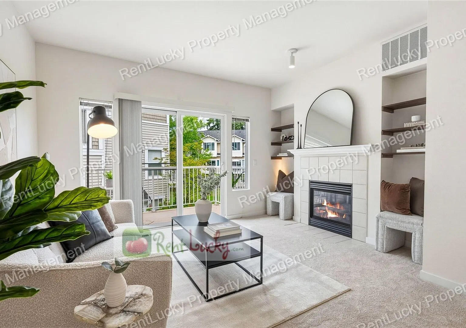 Just Updated! Gorgeous 2-Bedroom Townhome W/2-Car Garage In Cambridge Neighborhood In Bothell! — Photo 3