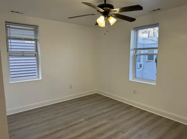 339 Bainbridge St APT 3R, Philadelphia, PA 19147
