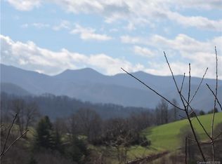 41 Summer Heights Dr, Burnsville, NC 28714