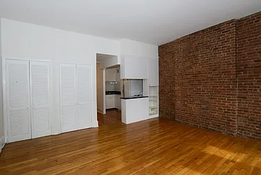 Rented by Nest Seekers International