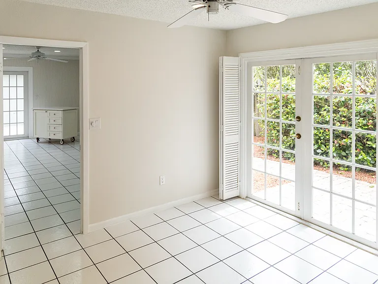 5851 Bristol Ln — Photo 18