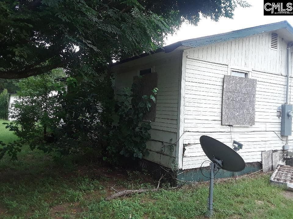 2nd image of 133 Robinson Rd