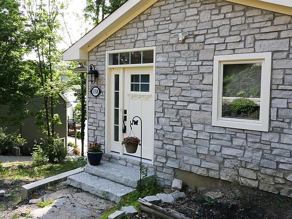2nd image of 1318 Cliftmont Cir