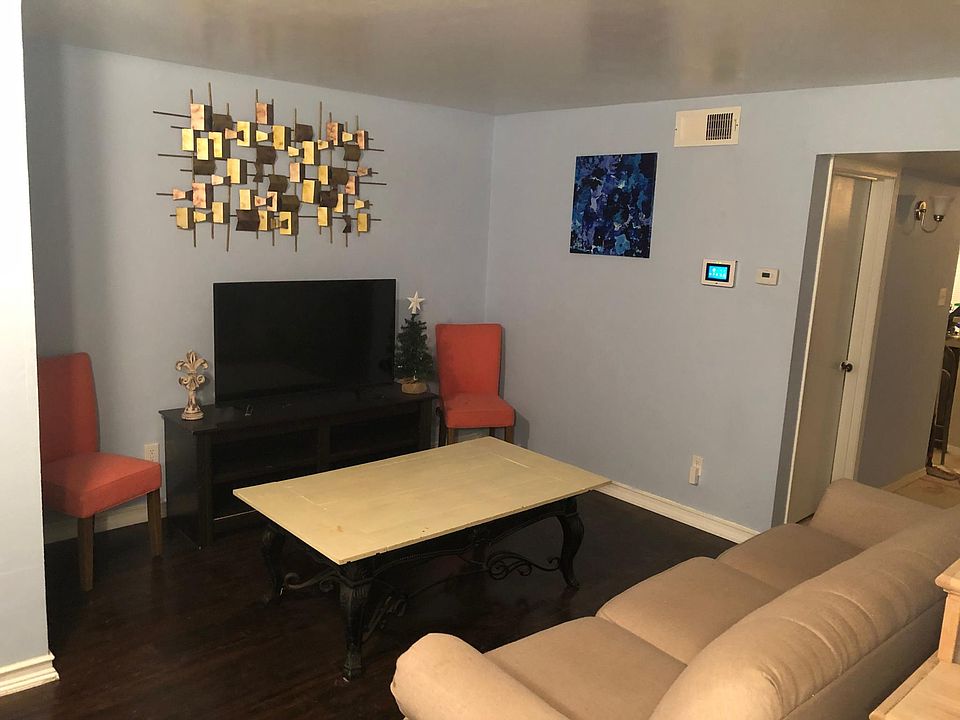 1st image of 2410 Hollandale Cir APT B