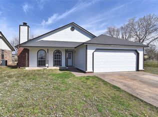 1413 W Elm St, Skiatook, OK 74070