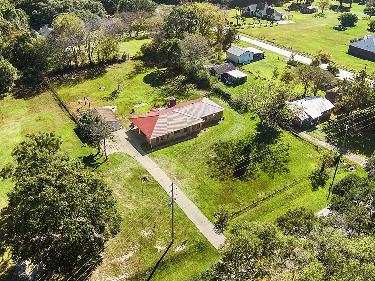 10285 Argyle Rd — Photo 15