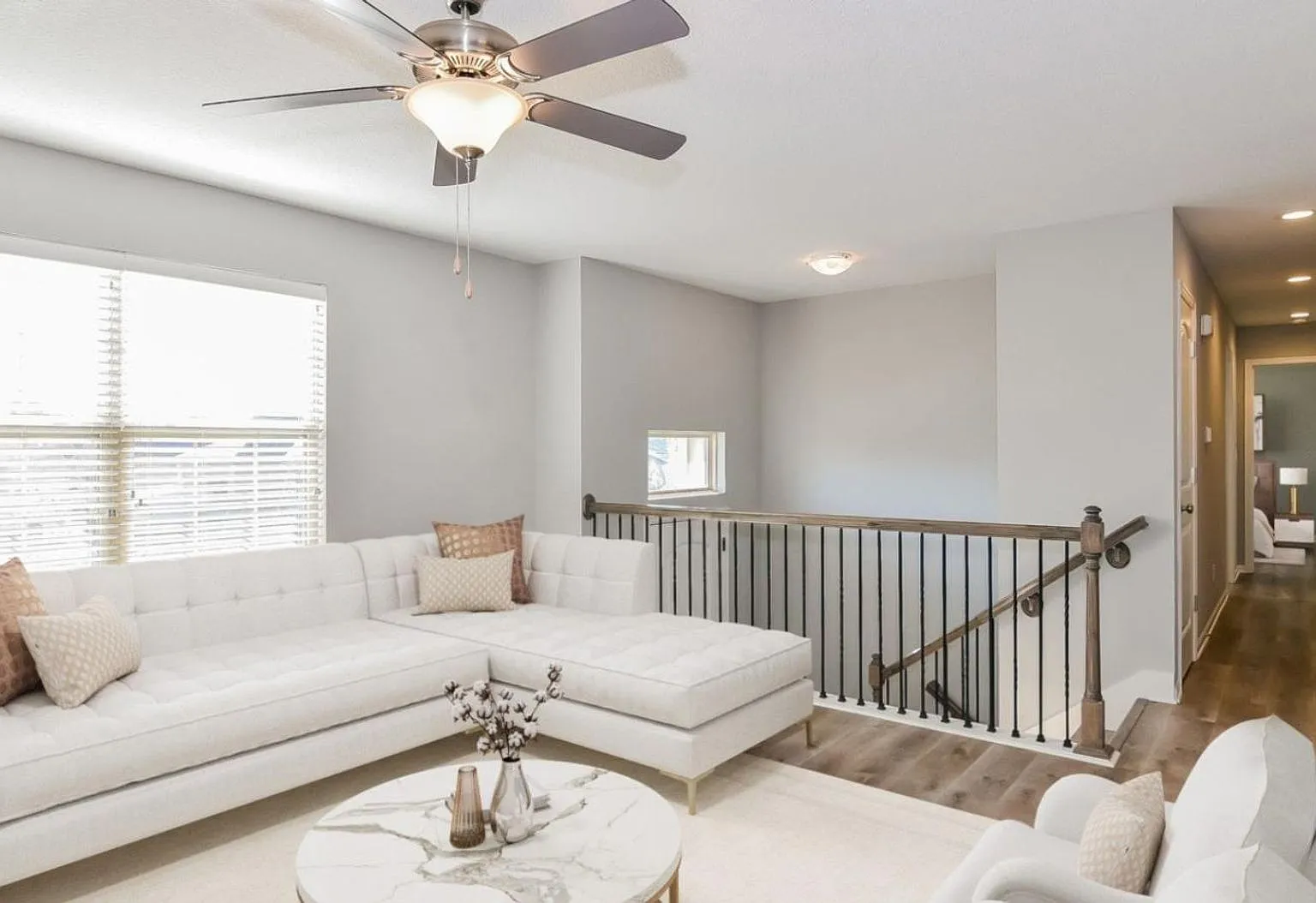 Beautiful 4 Bedroom 3 Bathroom Home! — Photo 3