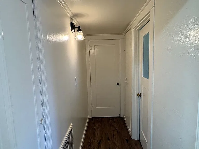 1424 18th Ave — Photo 15