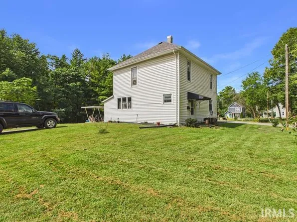 1121 Smith St, Logansport, IN 46947