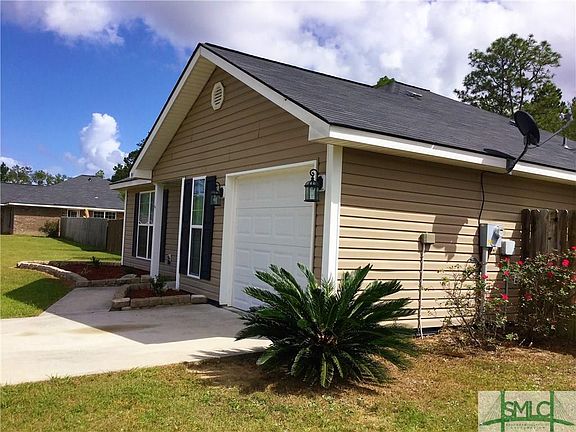 2nd image of 91 SE Pine View Dr