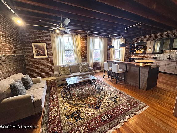 5th image of 228 Yazoo Ave #A