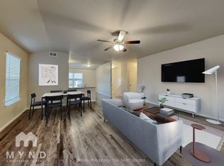 21297 W 219th St, Spring Hill, KS 66083