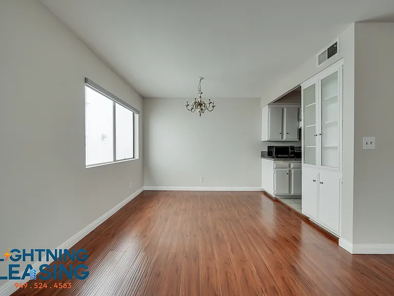 815 S Shenandoah St #302 — Photo 34