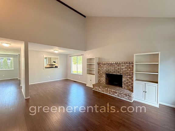 4th image of 2416 17th Ave NW