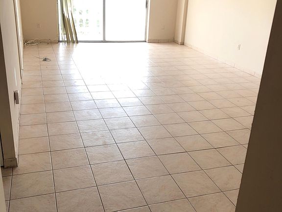 4th image of 15600 NW 7th Ave APT 403