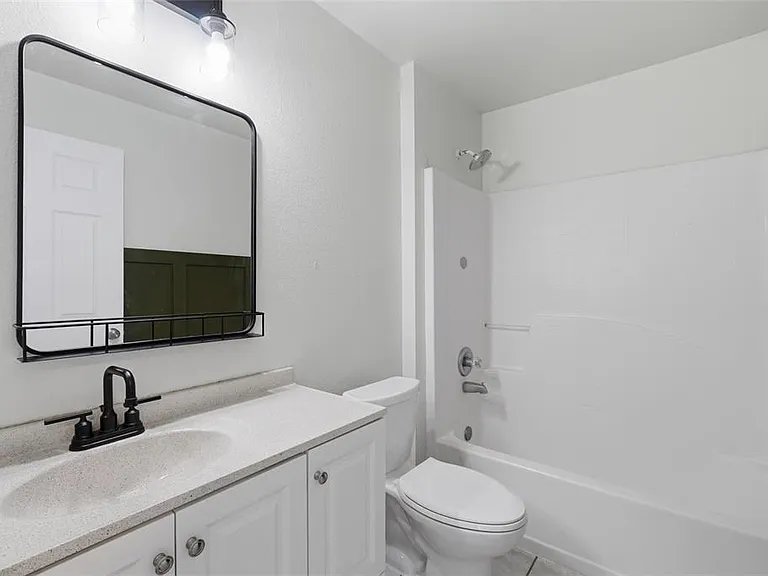 4140 Stonefield Dr — Photo 13